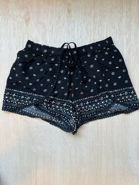 Hollister Black Printed Women's Shorts 100% Viscose